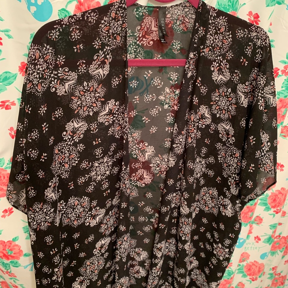 Kimono/ Ruana/ Cover up